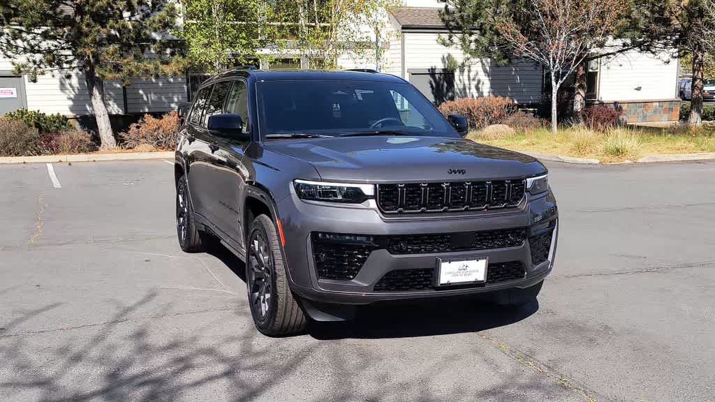 Thumbnail: 2026 Jeep Grand Cherokee L - 3