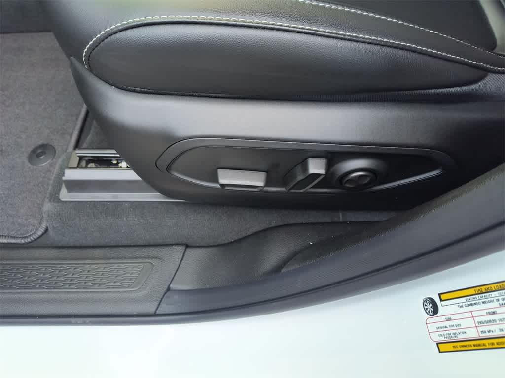 Thumbnail: 2025 Jeep Grand Cherokee - 12