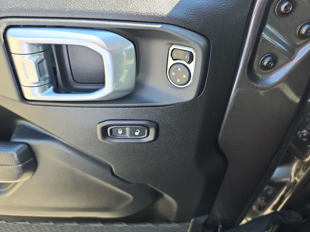 Thumbnail: 2025 Jeep Wrangler - 12