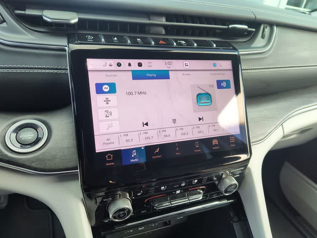 Thumbnail: 2023 Jeep Grand Cherokee - 16