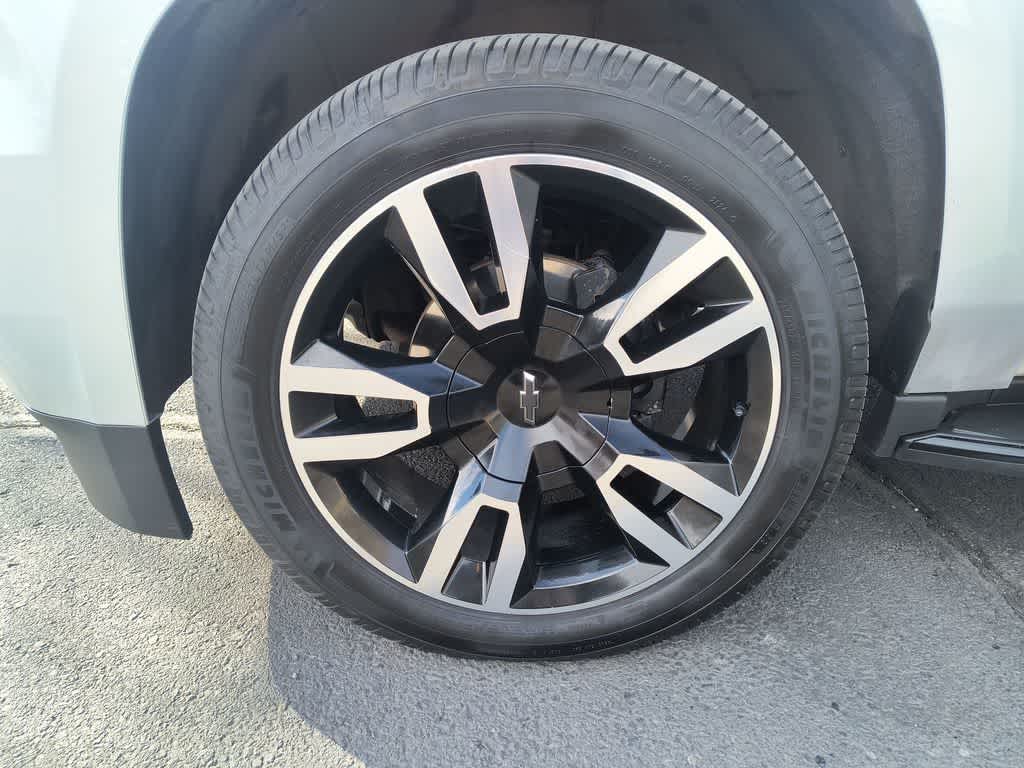 Thumbnail: 2019 Chevrolet Suburban - 10