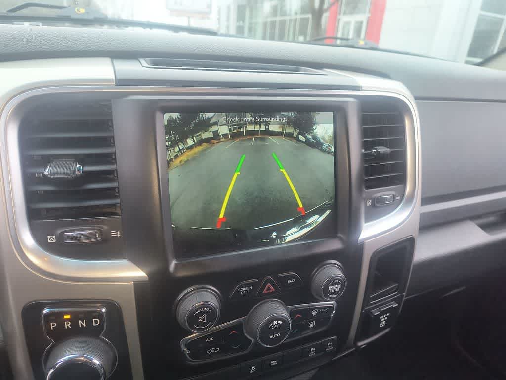 Thumbnail: 2019 RAM 1500 Classic - 17