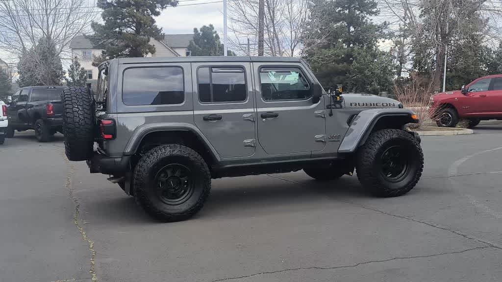 Thumbnail: 2022 Jeep Wrangler - 9