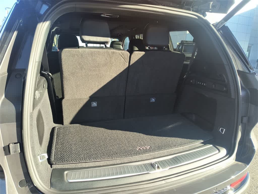 Thumbnail: 2025 Jeep Grand Cherokee L - 25