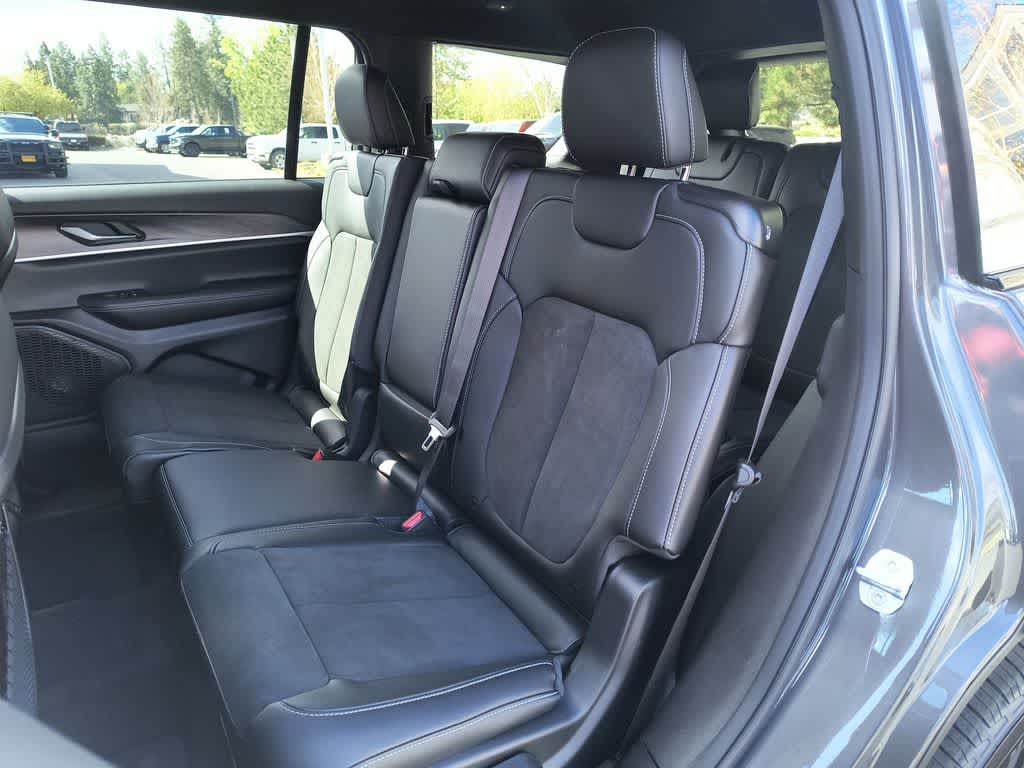 Thumbnail: 2026 Jeep Grand Cherokee L - 23