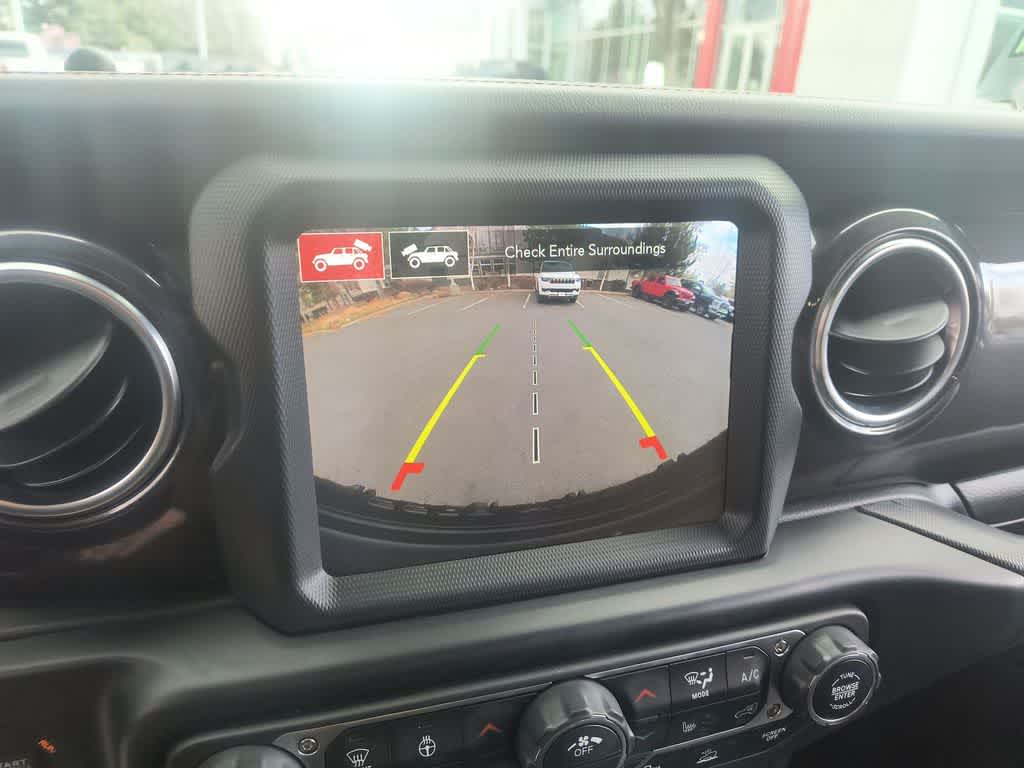 Thumbnail: 2022 Jeep Wrangler - 17