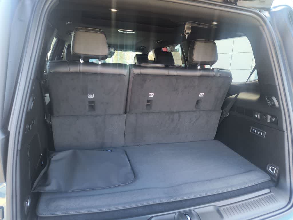 Thumbnail: 2026 Jeep Grand Wagoneer - 25