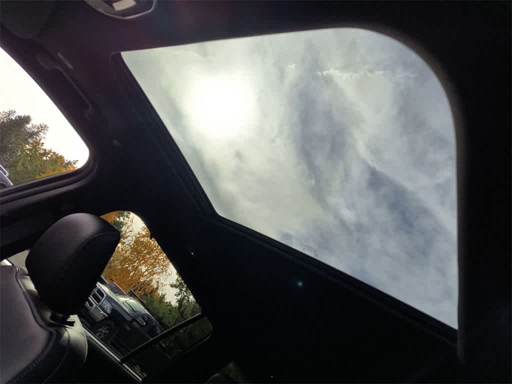 Thumbnail: 2025 Jeep Grand Cherokee - 22