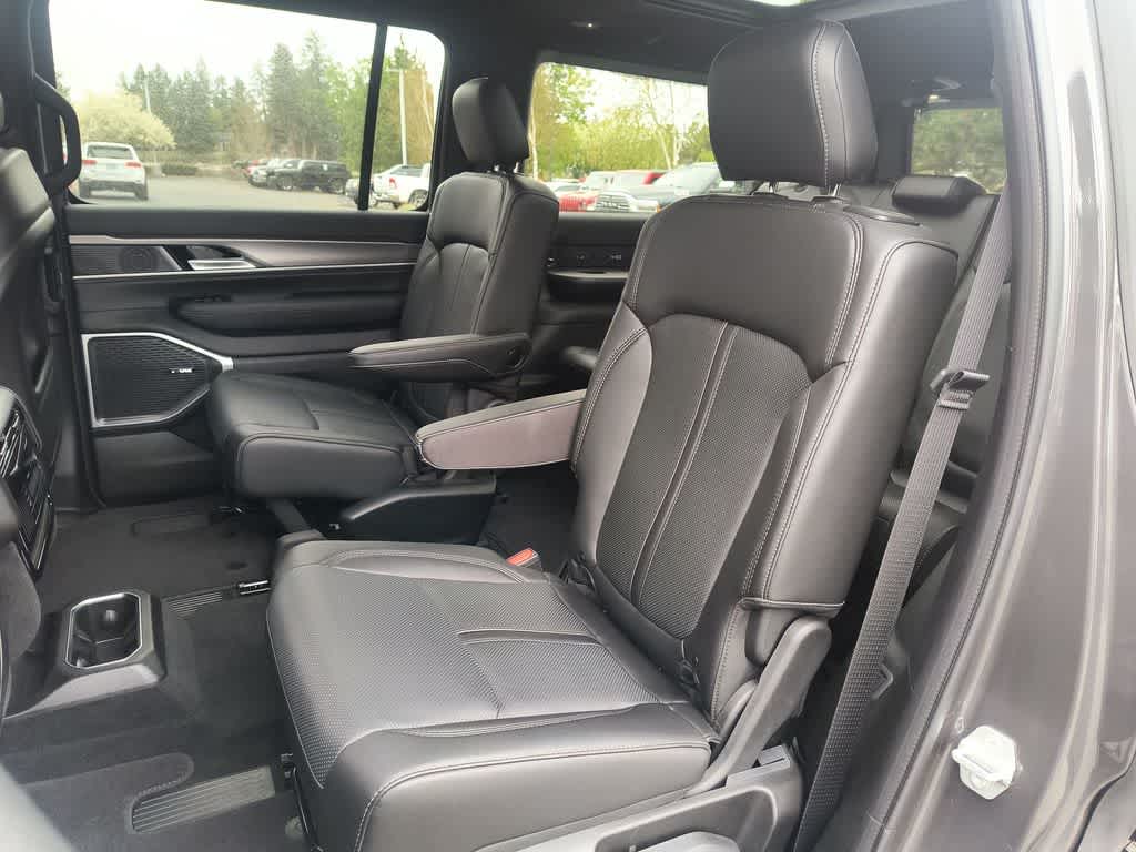 Thumbnail: 2026 Jeep Grand Wagoneer - 23