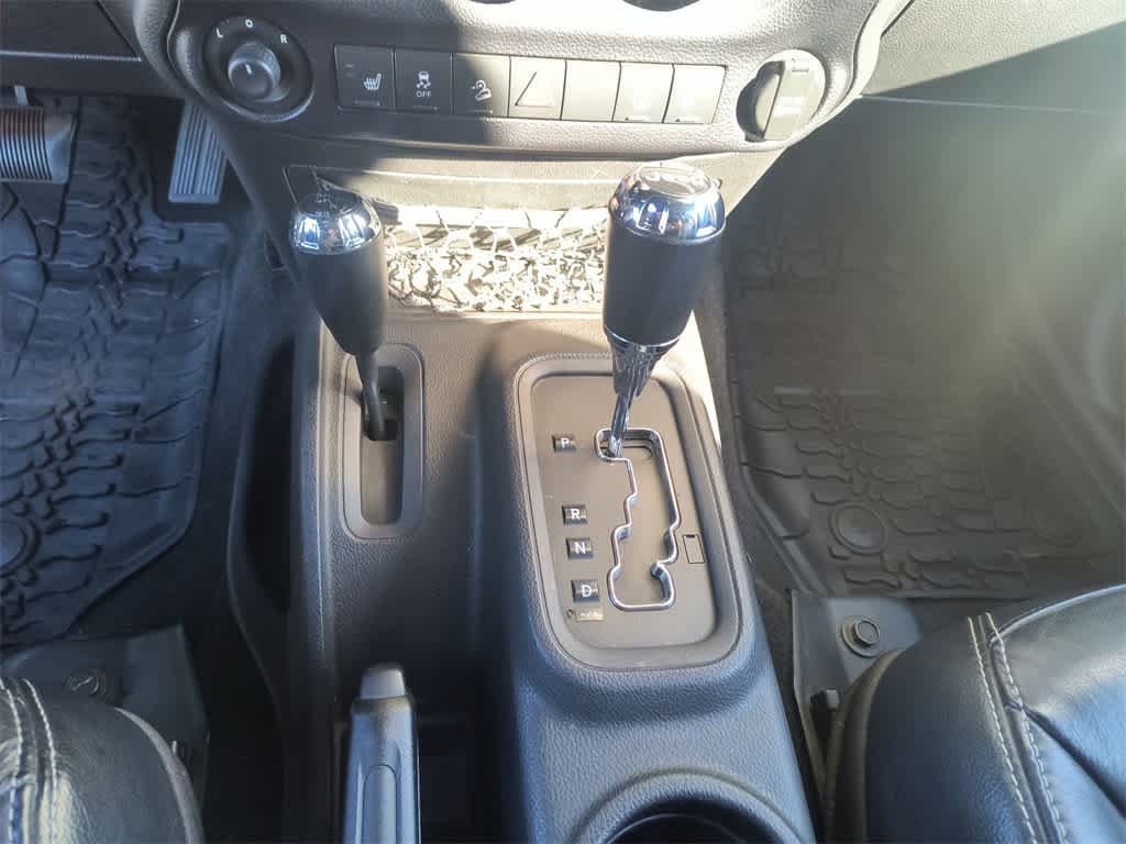 Thumbnail: 2014 Jeep Wrangler - 21