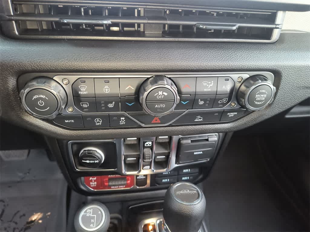 Thumbnail: 2026 Jeep Gladiator - 18