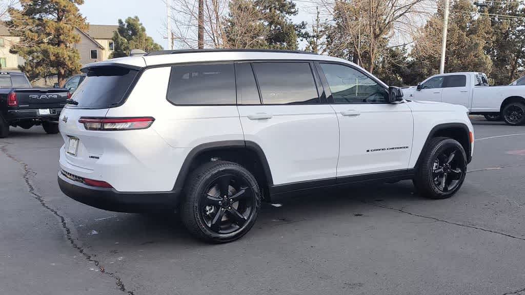 Thumbnail: 2025 Jeep Grand Cherokee L - 9