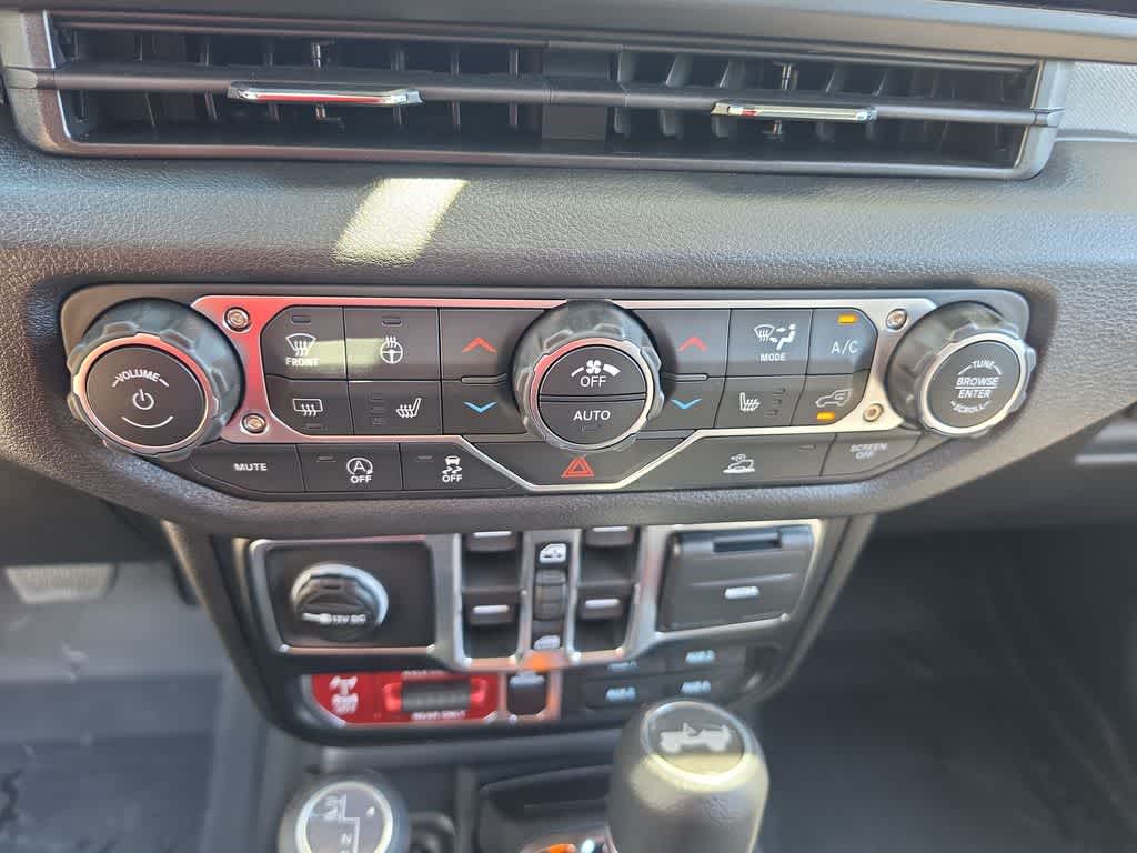 Thumbnail: 2026 Jeep Wrangler - 18