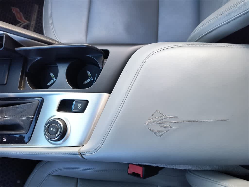 Thumbnail: 2014 Chevrolet Corvette - 21