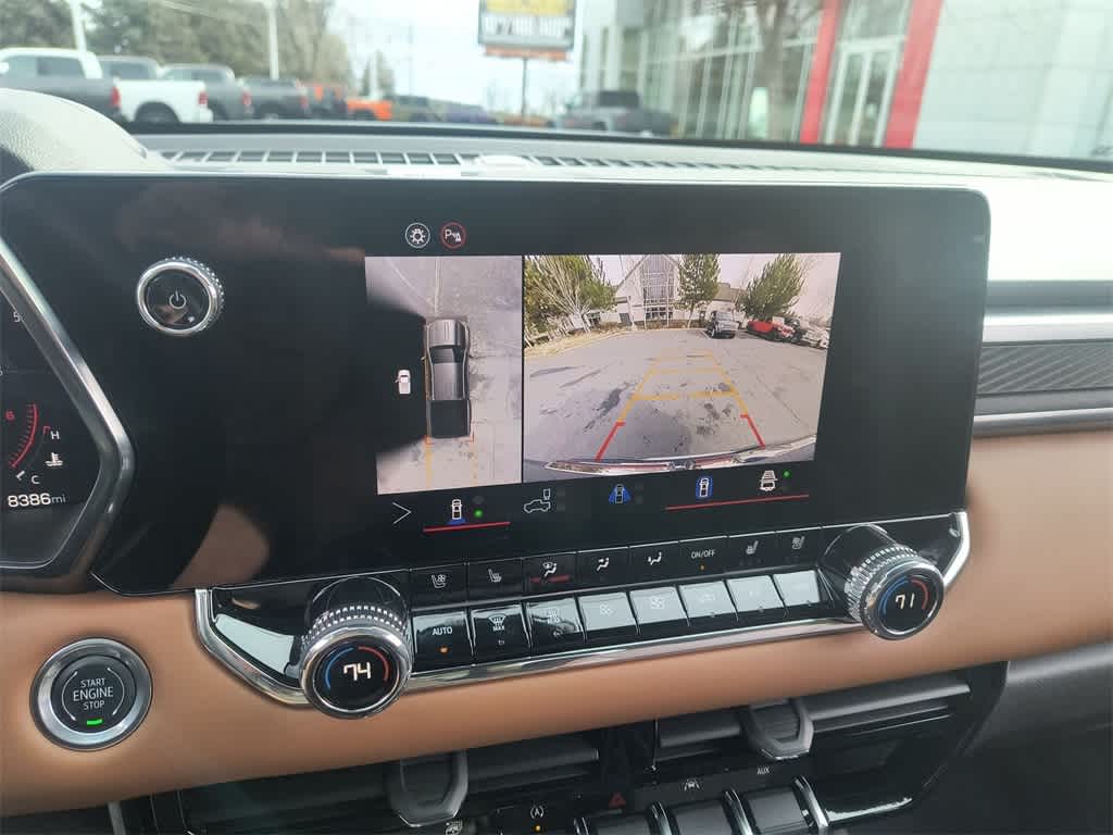 Thumbnail: 2025 GMC Canyon - 17