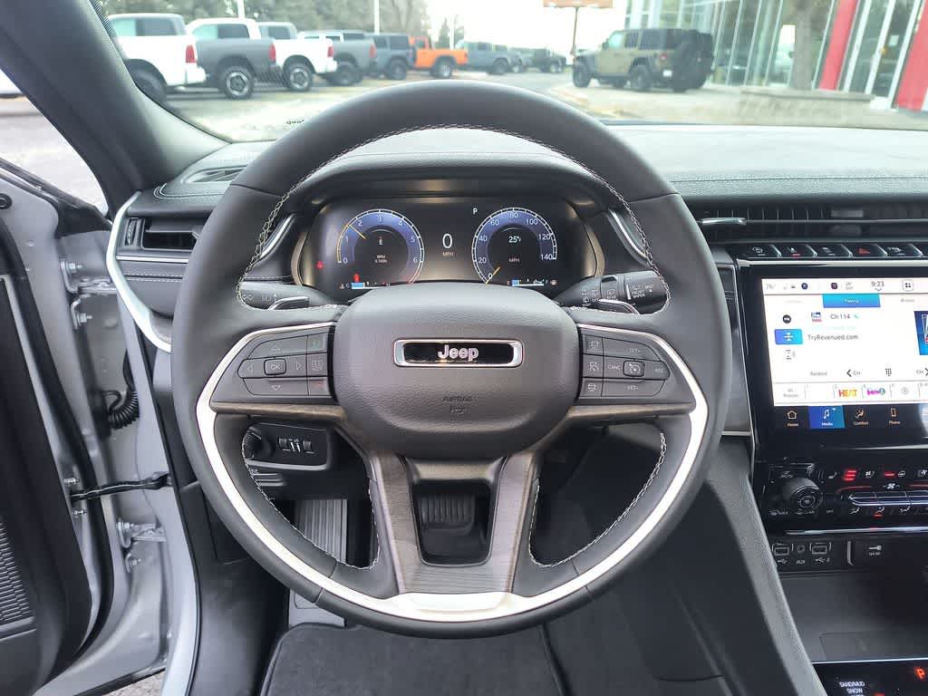 Thumbnail: 2025 Jeep Grand Cherokee - 14