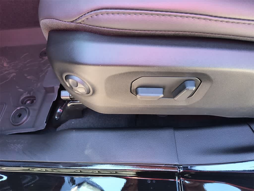 Thumbnail: 2025 Jeep Gladiator - 12