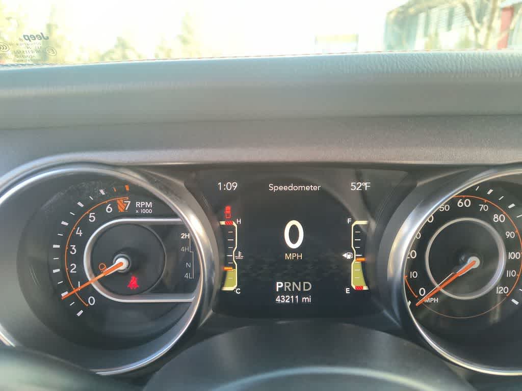 Thumbnail: 2023 Jeep Gladiator - 15