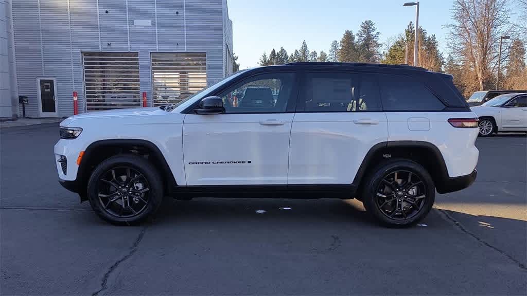 Thumbnail: 2025 Jeep Grand Cherokee - 5