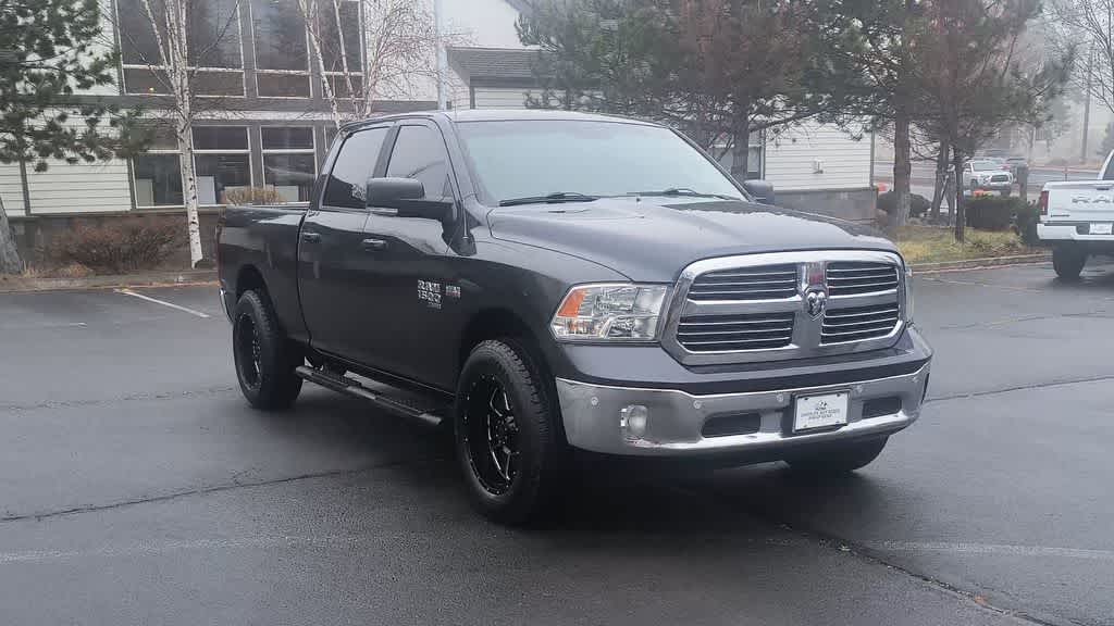 Thumbnail: 2019 RAM 1500 Classic - 3
