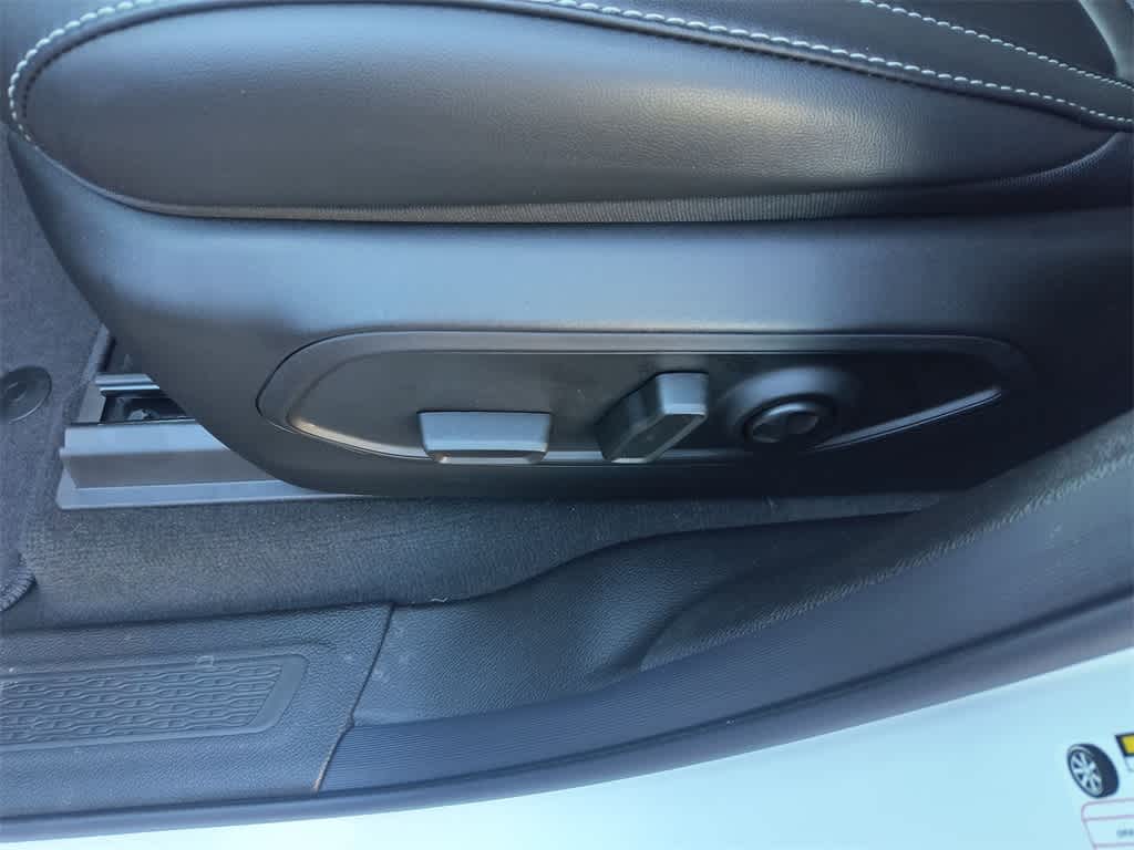 Thumbnail: 2025 Jeep Grand Cherokee - 12