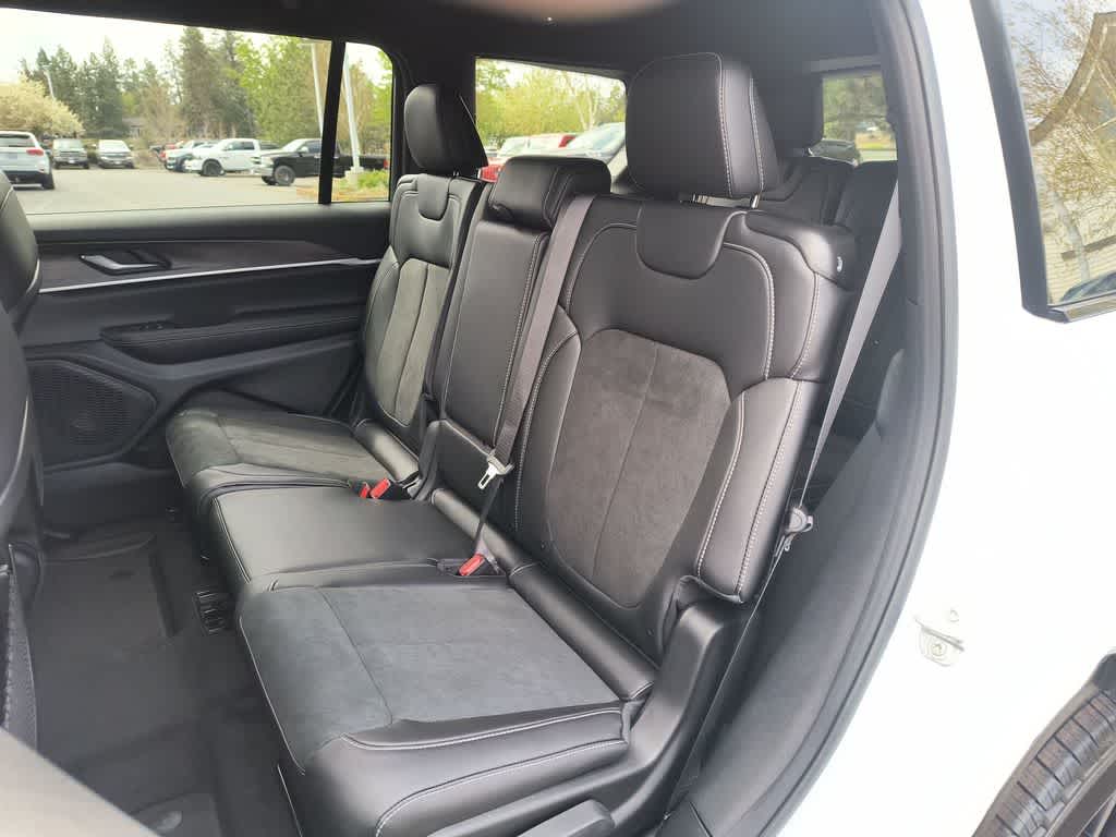 Thumbnail: 2026 Jeep Grand Cherokee L - 23