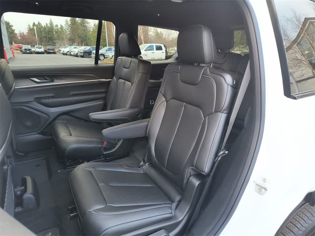 Thumbnail: 2025 Jeep Grand Cherokee - 23