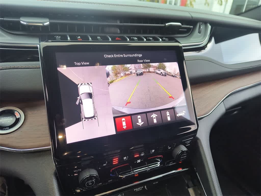 Thumbnail: 2025 Jeep Grand Cherokee L - 17