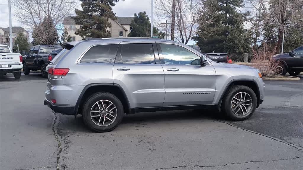 Thumbnail: 2021 Jeep Grand Cherokee - 9