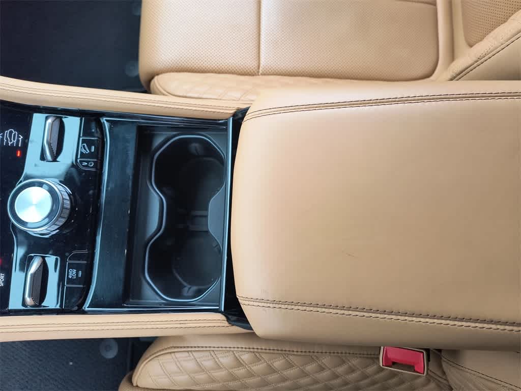 Thumbnail: 2024 Jeep Grand Cherokee - 21