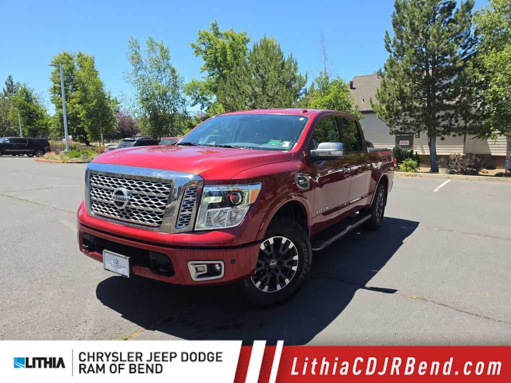 2017 Nissan Titan Platinum Reserve 4X4 Crew Cab's photo