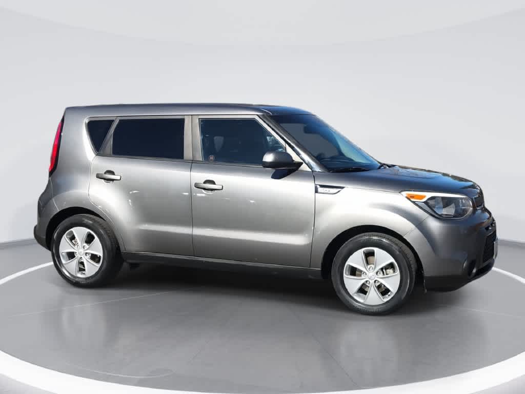 Used 2016 Kia Soul Base with VIN KNDJN2A26G7275052 for sale in Bend, OR