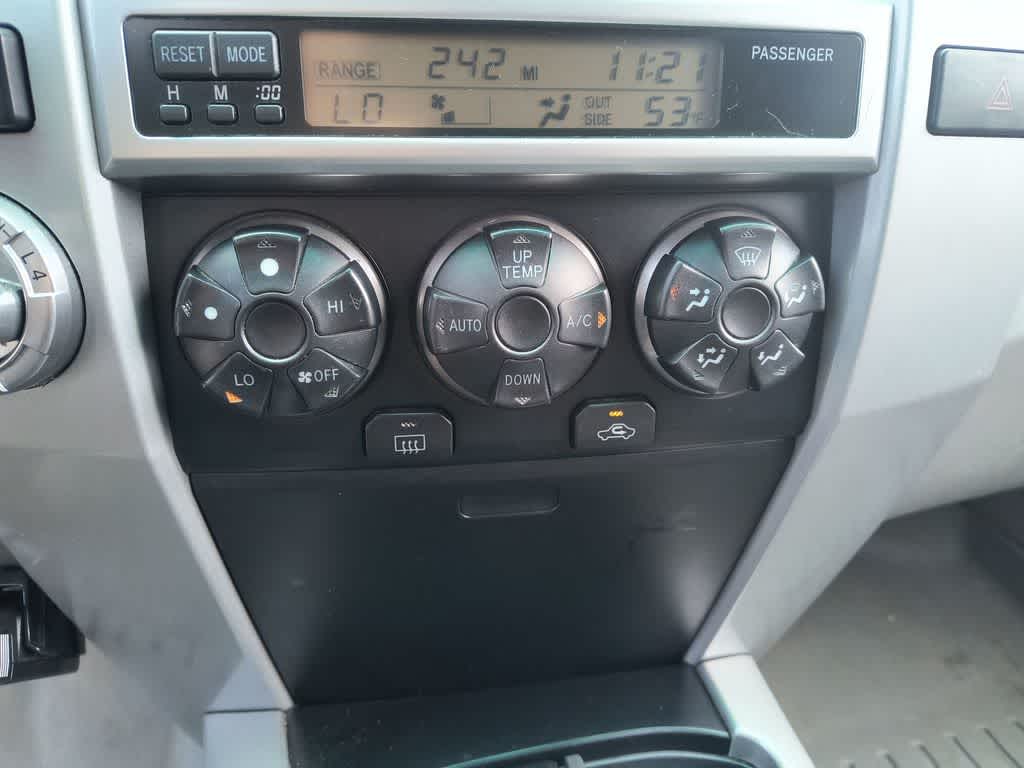 Thumbnail: 2004 Toyota 4Runner - 17
