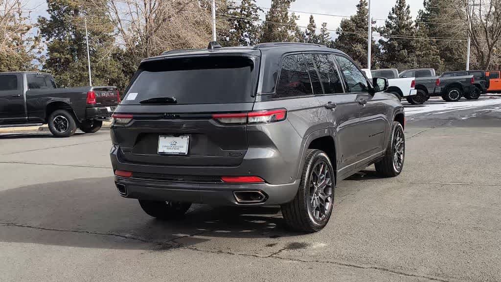 Thumbnail: 2025 Jeep Grand Cherokee - 8