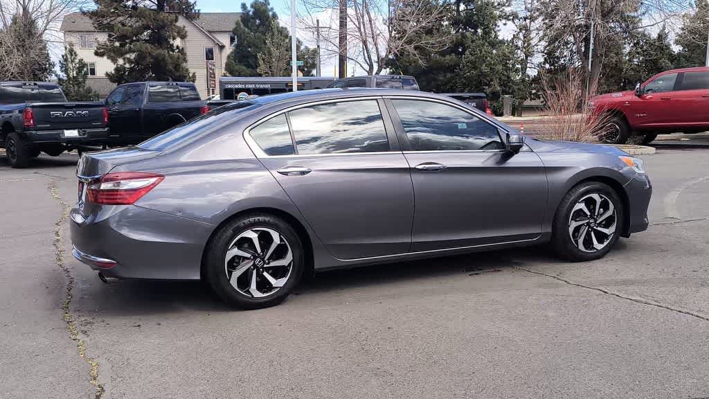 Thumbnail: 2016 Honda Accord - 9