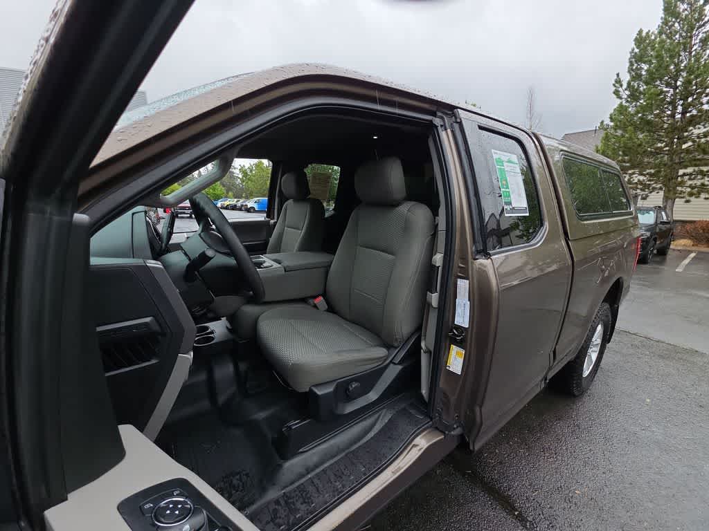 Thumbnail: 2017 Ford F-150 - 10