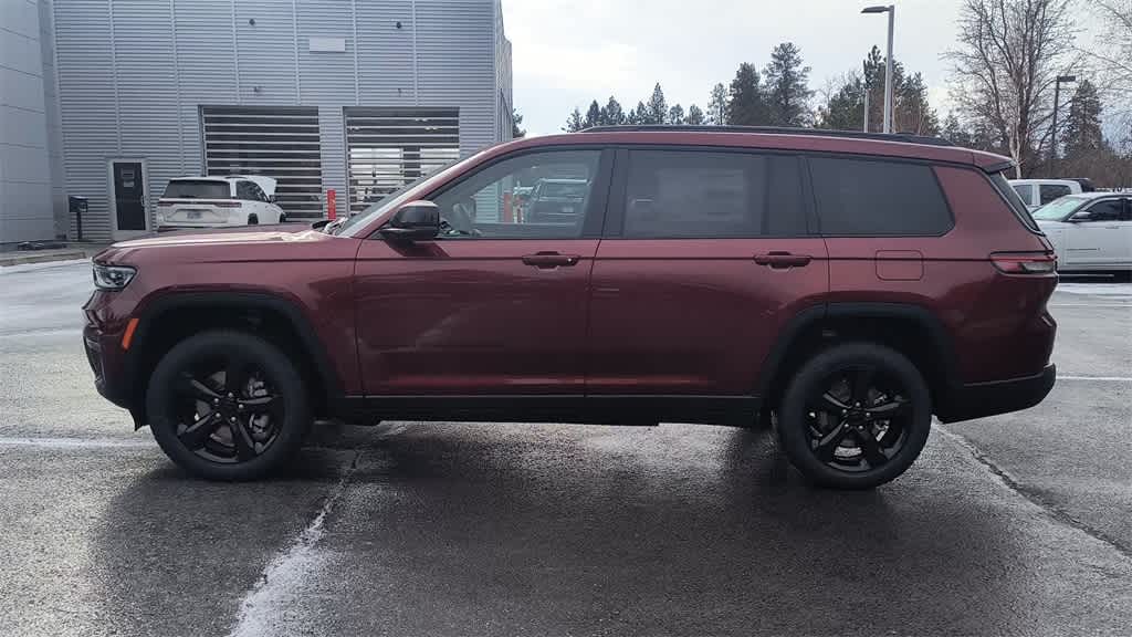 Thumbnail: 2025 Jeep Grand Cherokee - 5