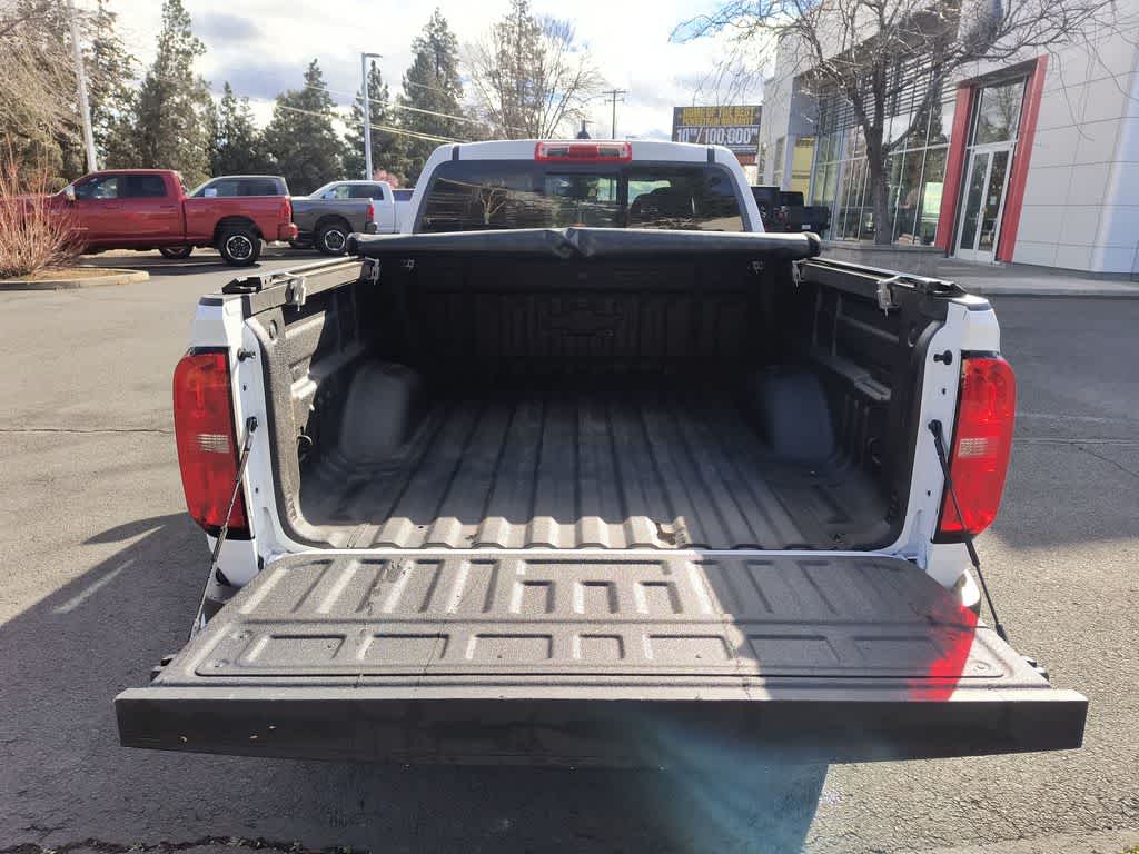 Thumbnail: 2022 Chevrolet Colorado - 22