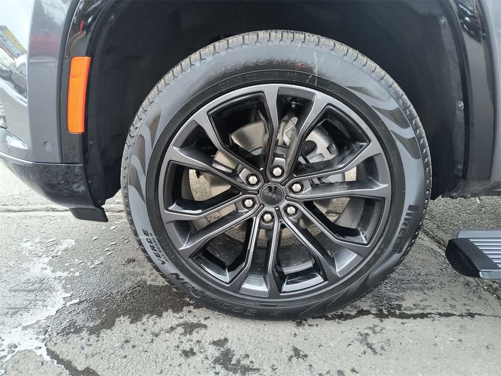 Thumbnail: 2026 Jeep Grand Wagoneer - 10