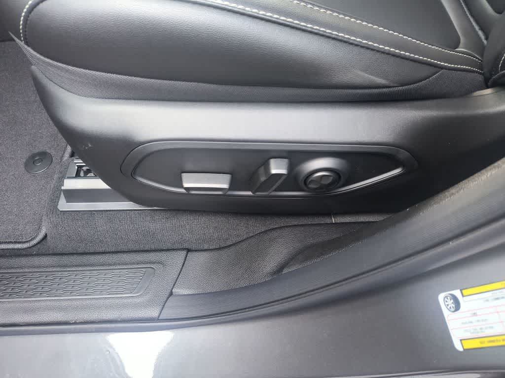 Thumbnail: 2025 Jeep Grand Cherokee L - 12