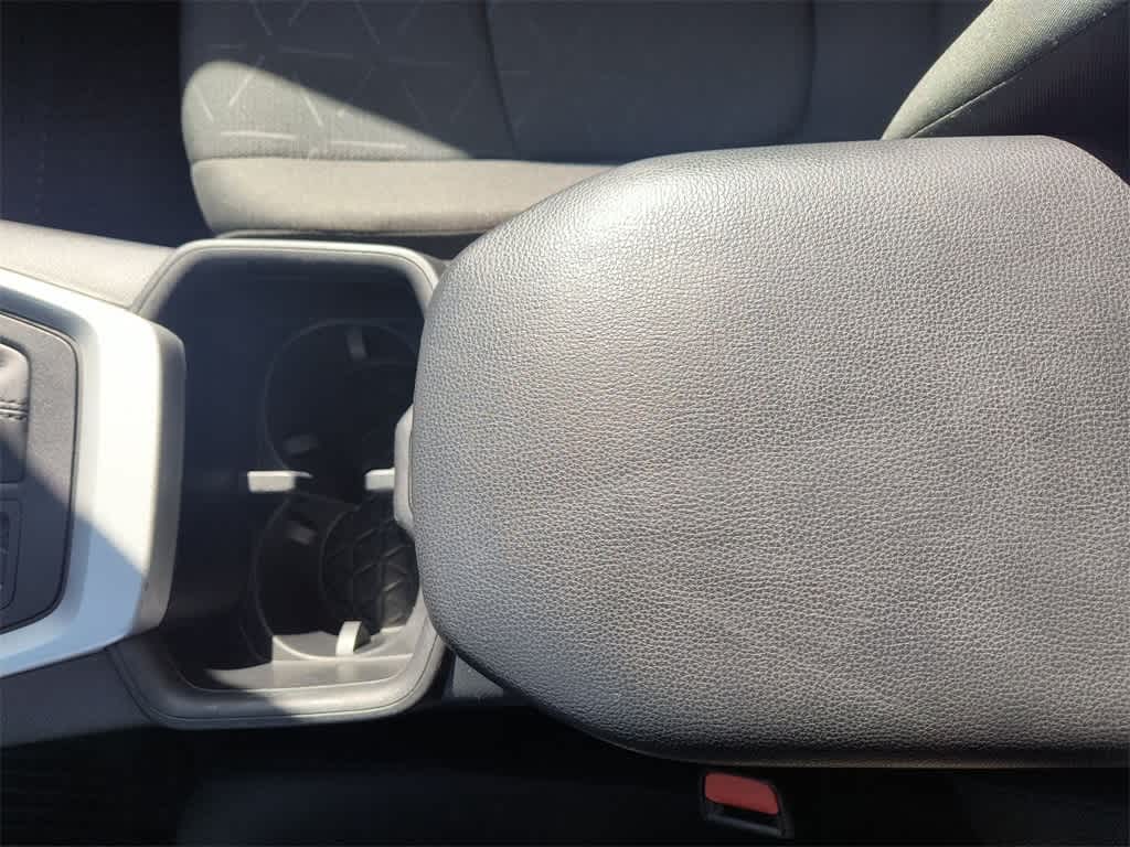 Thumbnail: 2024 Toyota RAV4 - 21