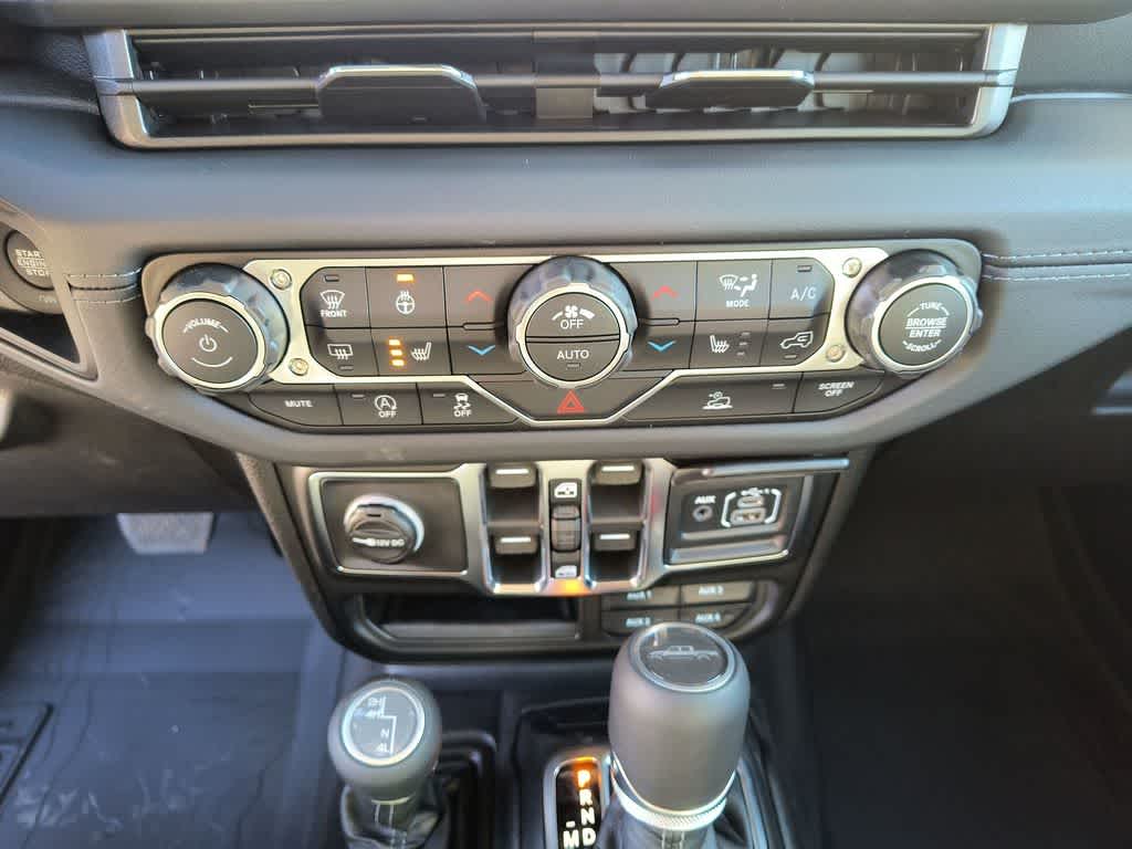 Thumbnail: 2026 Jeep Gladiator - 18