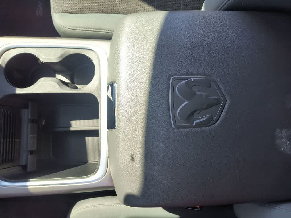 Thumbnail: 2019 RAM 1500 Classic - 20