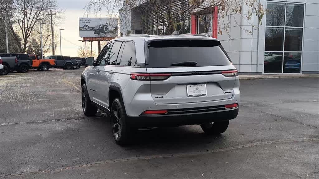 Thumbnail: 2025 Jeep Grand Cherokee - 7