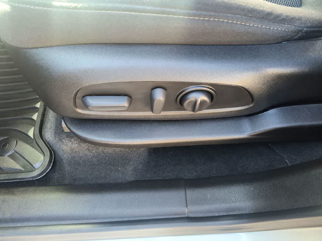 Thumbnail: 2023 Chevrolet Traverse - 12