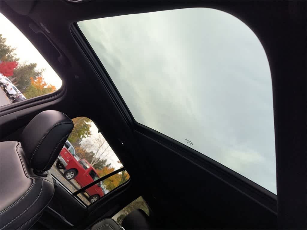 Thumbnail: 2025 Jeep Grand Cherokee - 22