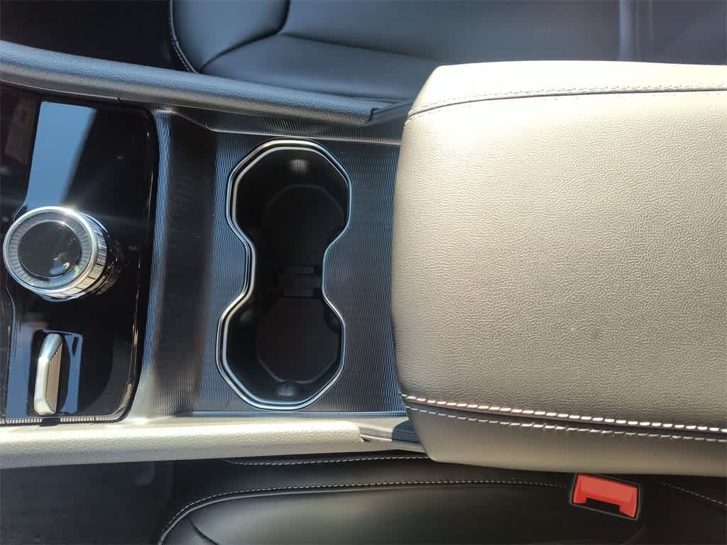 Thumbnail: 2025 Jeep Grand Cherokee L - 21