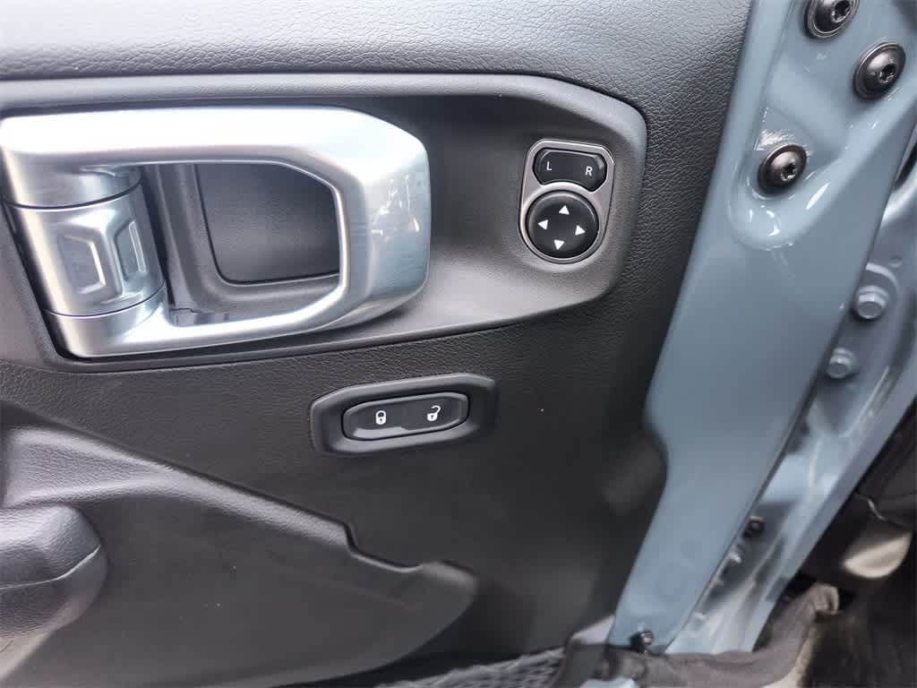 Thumbnail: 2024 Jeep Gladiator - 13