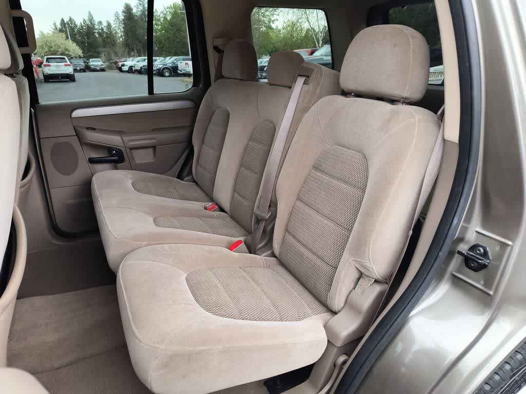 Thumbnail: 2004 Ford Explorer - 20