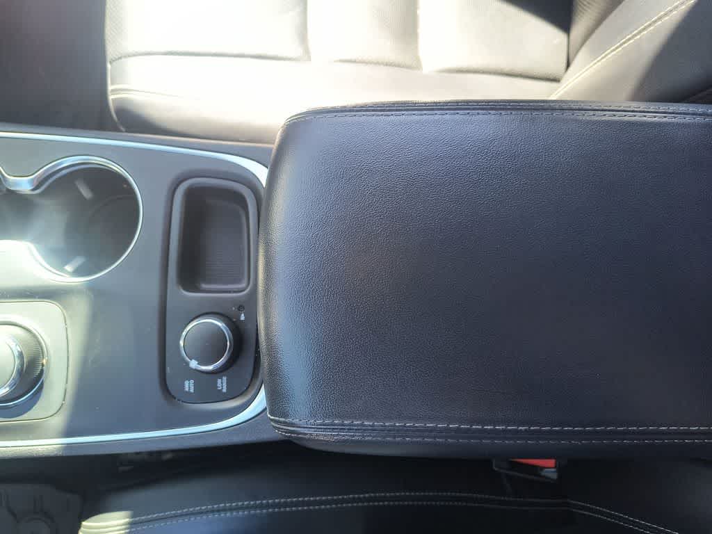 Thumbnail: 2017 Dodge Durango - 21